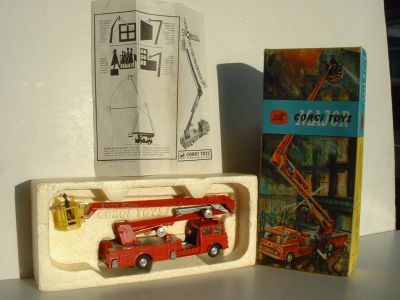  Bedford Military Ambulance - No.414