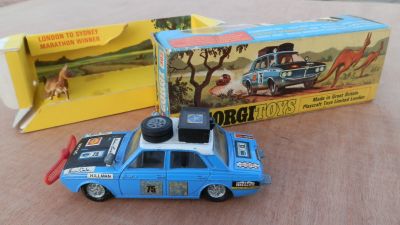 Hillman Hunter with Kangaroo - 302