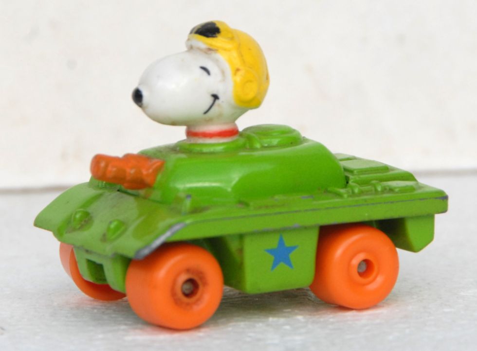 Aviva   - Snoopy Tank thumbnail 1