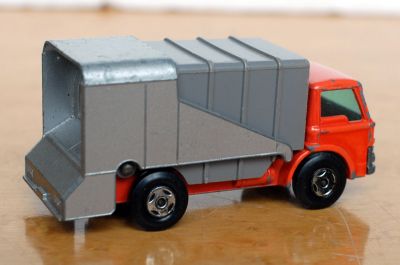 Model image r