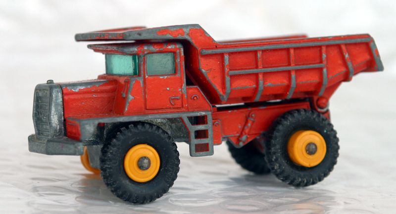 Matchbox   - Mack Dump Truck image 1
