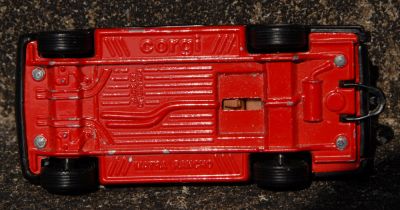 Model image b