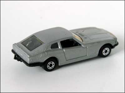 Model image r