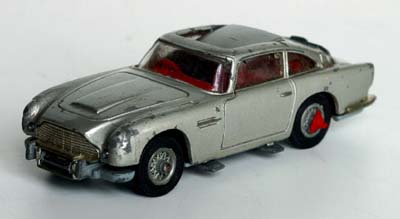  James Bond Aston Martin - No.270