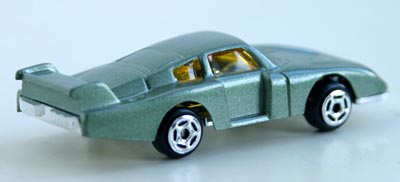 Model image r
