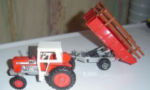 Matchbox Massey Ferguson Tractor and Trailer - No.K-35-