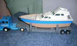 Matchbox Powerboat Transporter - No.K-107